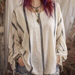 Tibi Cream & Gray Stripe Long Ruched Sleeve, Bateau Neckline Size Medium